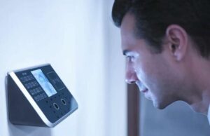 contol de acceso biométrico con lector de temperatura