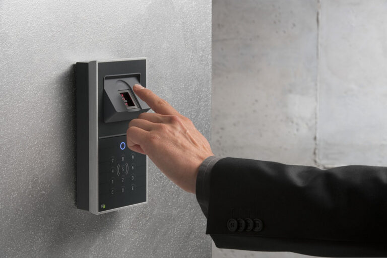 Controles de acceso de personal